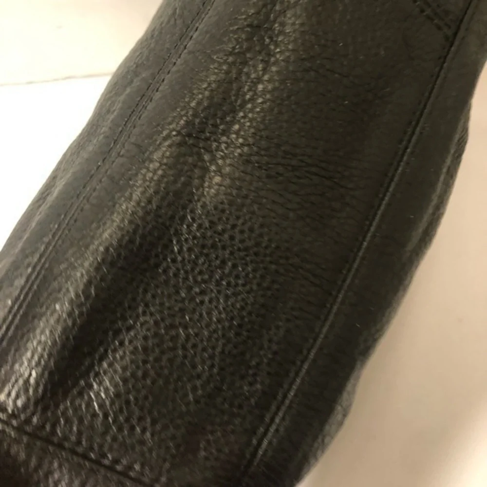 Michael kors black pebbled leather hobo bag